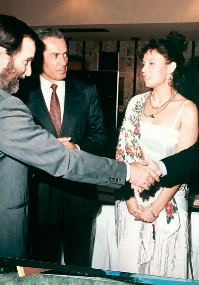 Николас Оппенгеймер Борис Асоян Алёна Долецкая 1992 г В конце 1987 года - фото 45
