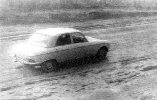 Лето 1967 г Испытания тормозов ни грунтовых дорогах автополигона Пежо204 с - фото 12