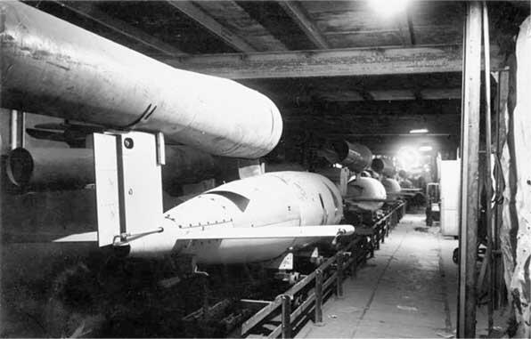 Ракеты ФАУ2 на секретном подземном заводе Миттельверк В Советском Союзе - фото 3