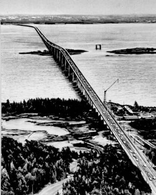 Швеция Мост длиной свыше 6 км соединяющий материк с о Эланд Б - фото 83