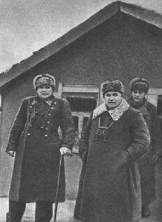 Командующий Южным фронтом генералполковник А И Еременко и член Военного - фото 90