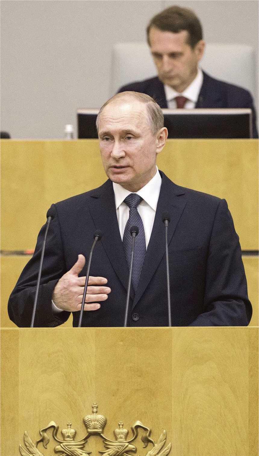 В Госдуму Владимир Путин приходит раз в два года для отчета При этом кто кого - фото 21