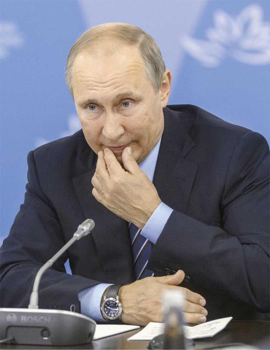 В Госдуму Владимир Путин приходит раз в два года для отчета При этом кто кого - фото 22