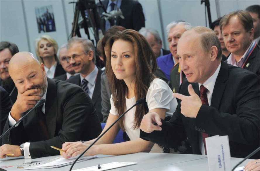 А также любит быть членами высшего совета Единой России Глава Чечни Рамзан - фото 42