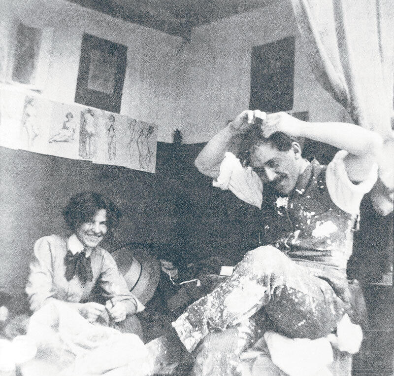 Отец Фаффан и мать Хам дома отливают гипс В 1933 году Янссоны переехали из - фото 4
