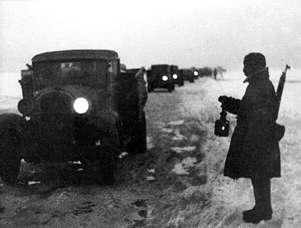 Ледовая дорога жизни в блокадный Ленинград Зима 19411942 года К К - фото 10