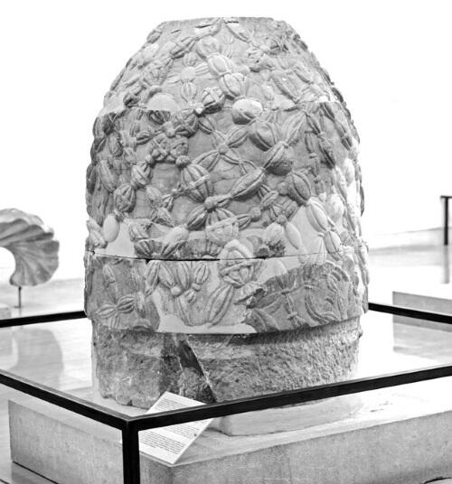 Культовый камень Омфал Версия согласно которой древние славяне создали - фото 1