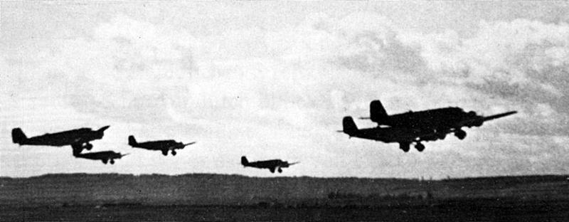 Бомбардировщики Ju52 во время учений Вермахта 1937 г С ноября 1933 года - фото 3