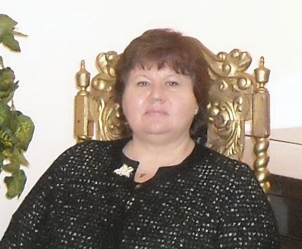 Светлана Александровна Макарова родилась на Волге в городе Сызрань Самарской - фото 1
