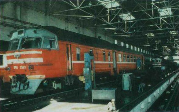База дизельпоездов локомотивного депо Полтава Четвертая платформа Южного - фото 60