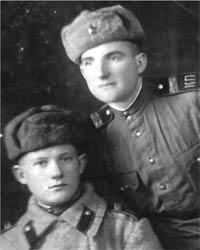 Москва 1944 год Михаил и Иван справа Горькие воспоминания Когда меня - фото 6