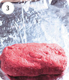 Положите колбасу в кастрюлю с горячей водой 3540 C медленно нагрейте - фото 106