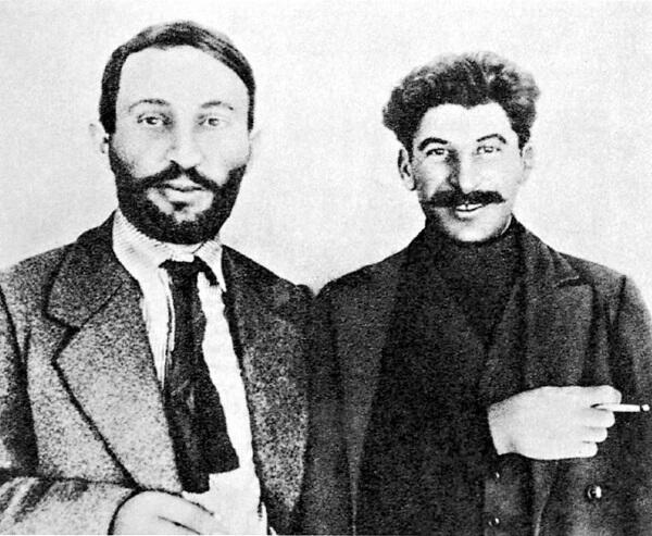 Сурен Спандарян и Иосиф Джугашвили Около 1911 г Ссыльные в Монастырском - фото 6