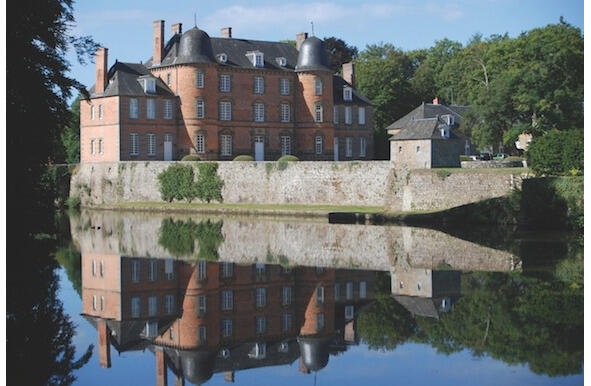 Замок де Кутерн Как многие дворянские дети того времени Луи получил домашнее - фото 6