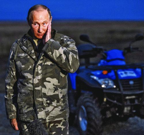Летать в кабине пилота Владимир Путин уже давно разлюбил Владимир Путин и - фото 13