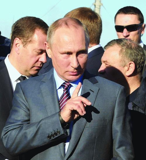 С Сергеем Михалковым Владимир Путин как недавно выяснилось проводил много - фото 40