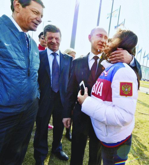 Губернатор Тульской области Алексей Дюмин и Владимир Путин в Красной Поляне - фото 54