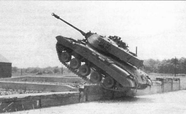 Опытный образец танка Т41Е1 слева На этой машине отсутствовал - фото 6