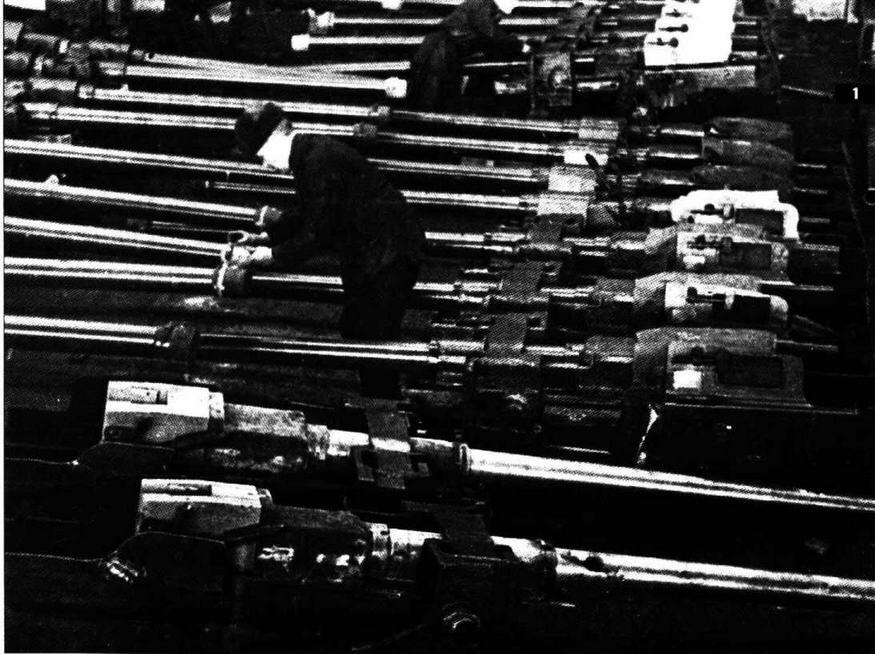 Сборка танковых пушек ЗИС5 Завод 91943 г Введение Веснойлетом 1940 - фото 2