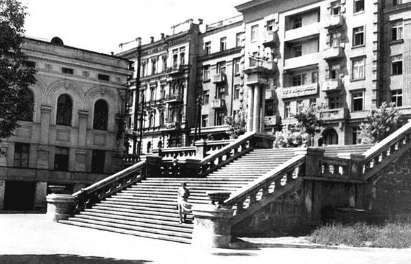 Лестница между улицами Владимирской и Лысенко не сохранилась 1950е годы - фото 12