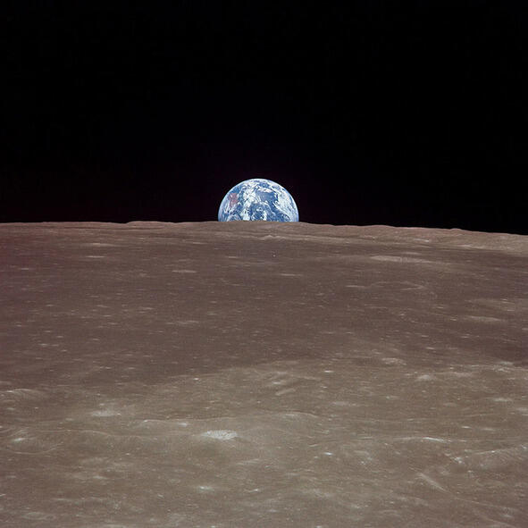 Какая Земля Как она выглядит Космонавтика прибавила к числу планет - фото 1
