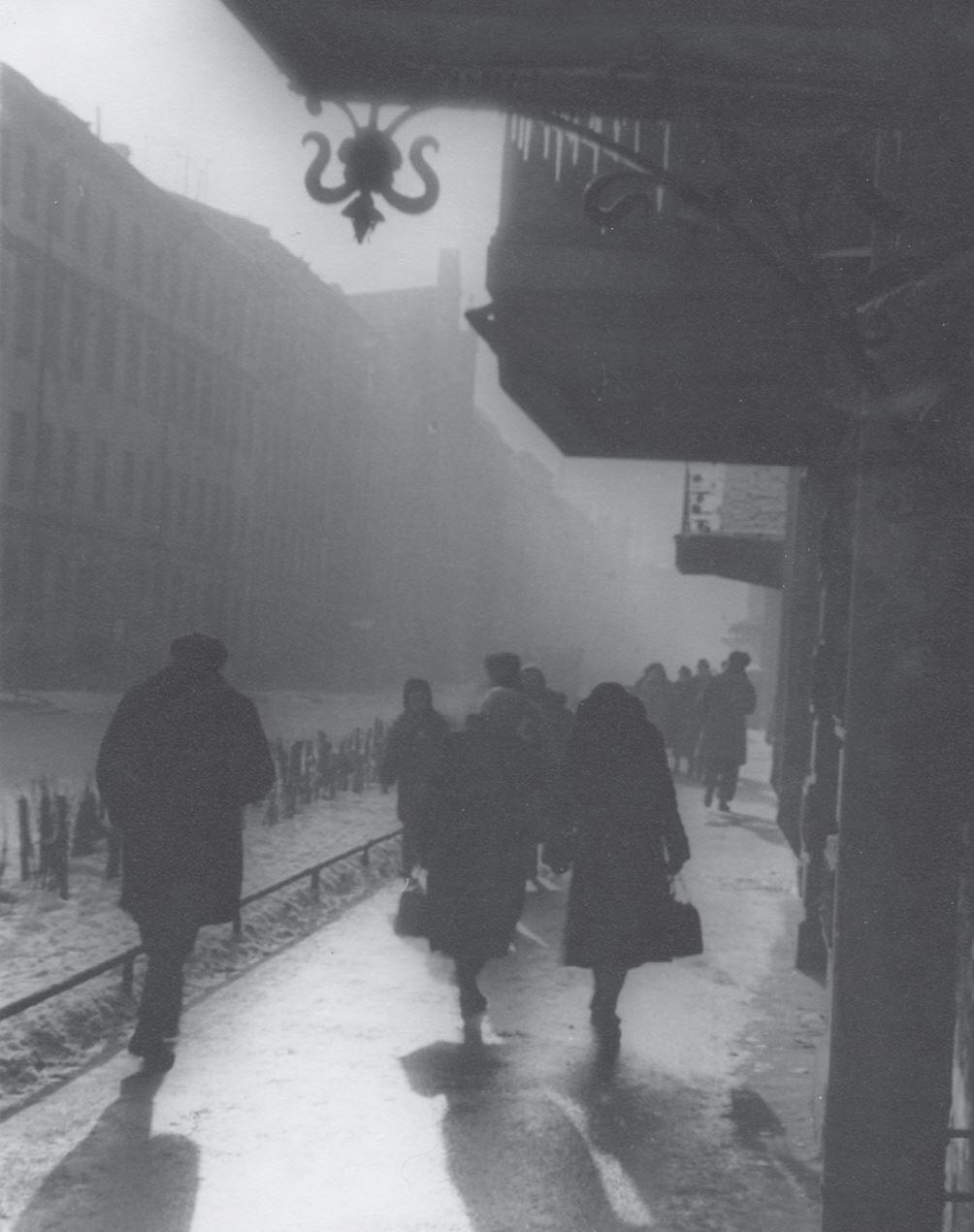 Моховая улица в Ленинграде 1950е годы Евгений Злобин Ленинград 1950е годы - фото 2