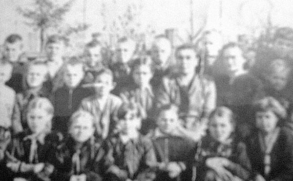 Начальная школа в Морженге 1958 год Николай ученик 4го класса учитель - фото 7
