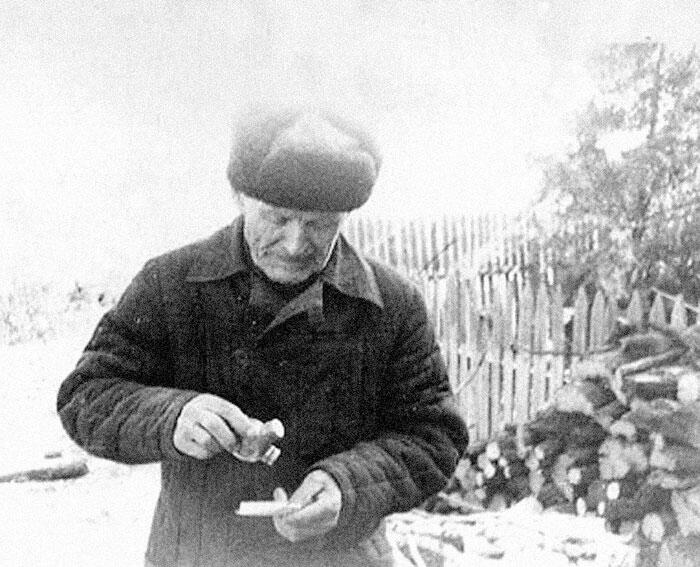 Алексей Александрович Точин Всю войну он прошагал имея за голенищем сапога - фото 10