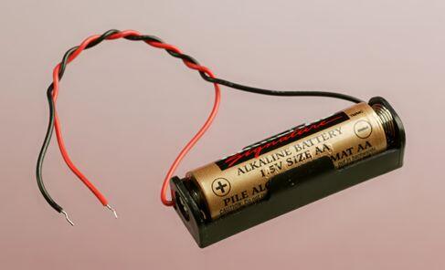 Рис 19 Отсекдержатель с проводами для одной 15вольтовой батареи типа АА - фото 9