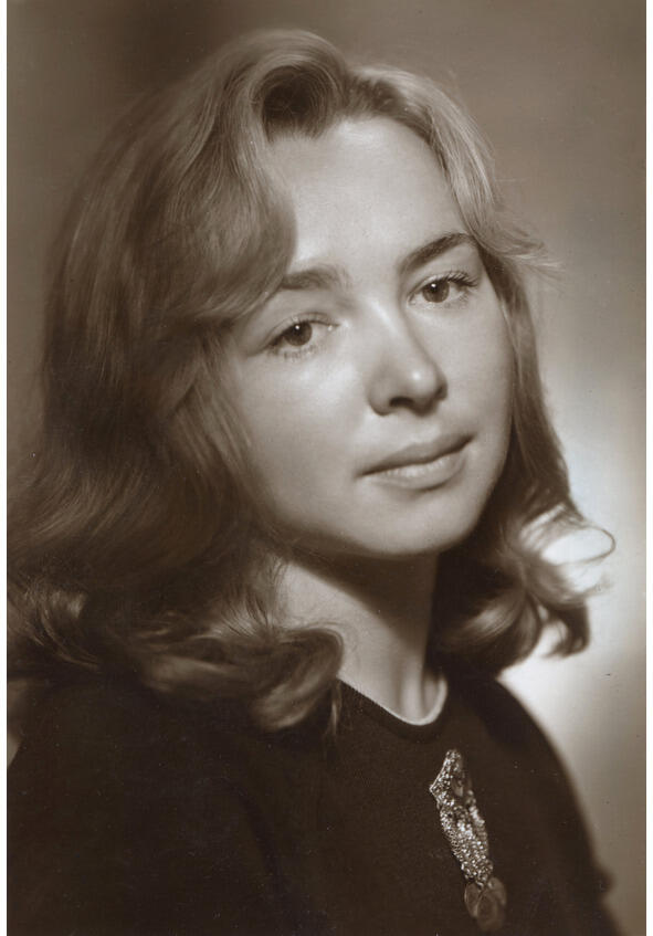Вера Петровна Нейская год рождения 1947 6 ноября Ленинград - фото 1