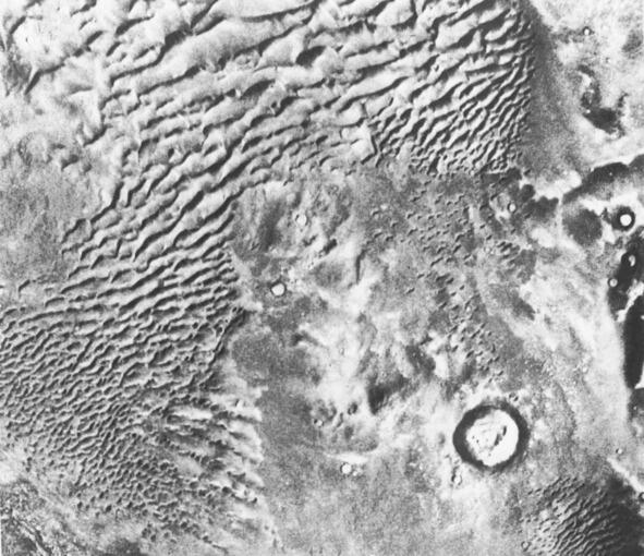 Рис 14 Гигантские барханы в низинах Марса Очевидно под ними расположены - фото 15