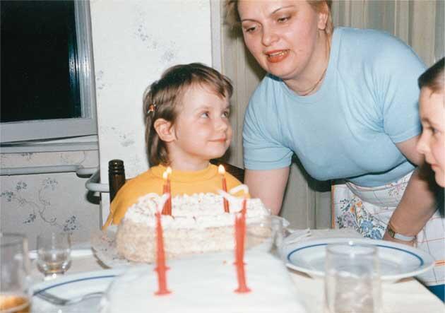 Апрель 1987 Осиек Мой четвертый день рождения Чепин Хорватия С отцом в - фото 3