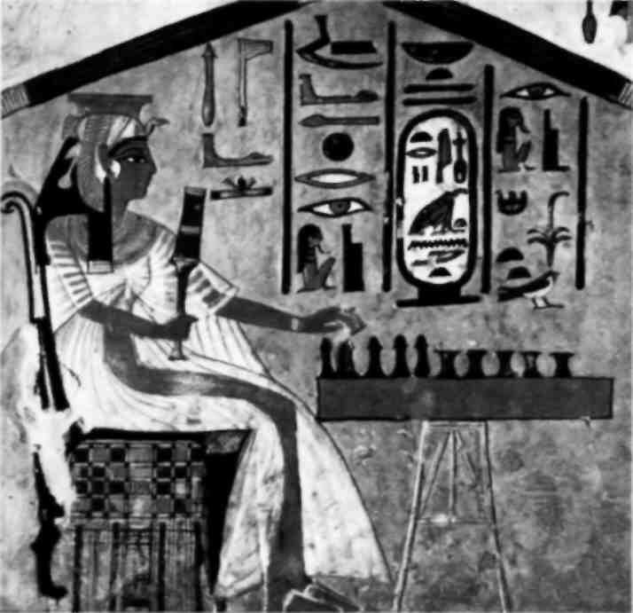 Супруга Рамзеса II царица Нефертари за игрой в сенет Этот рисунок находится на - фото 3