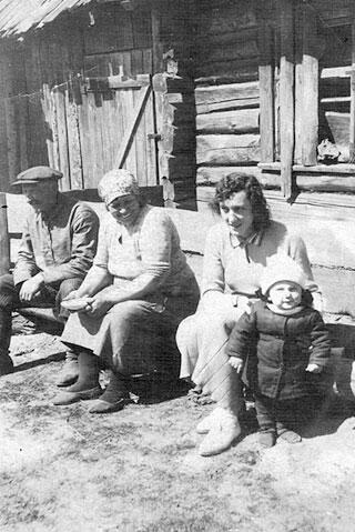 Семья Кильфиных со стороны папы героини Дедушка Шимон бабушка Хана их дочь - фото 3