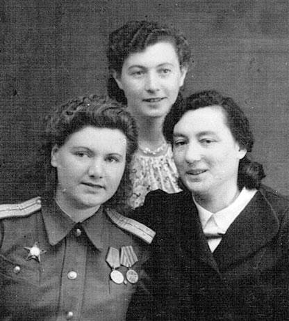Три сестры Аня и Люся Кильфины и Лия Кизина дочь Мэри Свадьба Анны и - фото 14