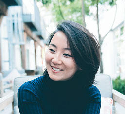 Мэри Лю популярный автор молодежных романов окончила университет в Южной - фото 1
