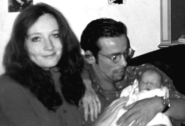 Джоан Роулинг с дочерью и мужем Жоржи Арантесом 1990е гг Самым лучшим - фото 18