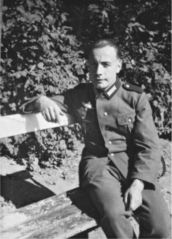 Ludwig Topf in army uniform in the early 1940s COURTESY OF LANDESARCHIV - фото 6