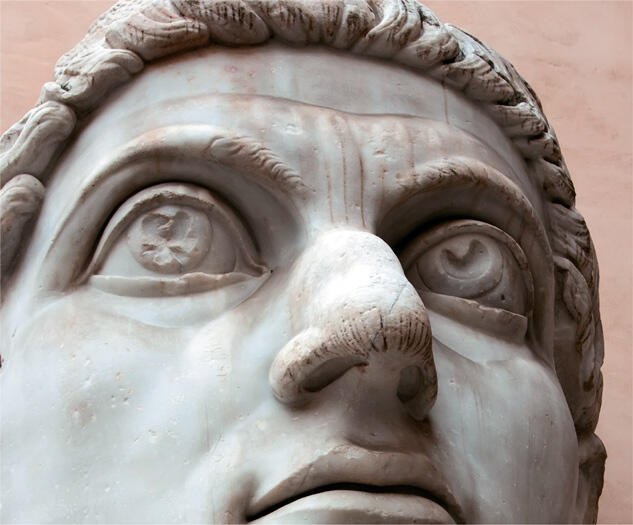 1 Фрагмент монументальной мраморной статуи Константина Капитолийский холм - фото 7