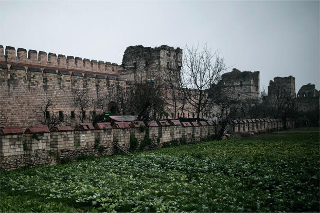 13 Восстановленный участок городской стены Константинополя на котором хорошо - фото 19