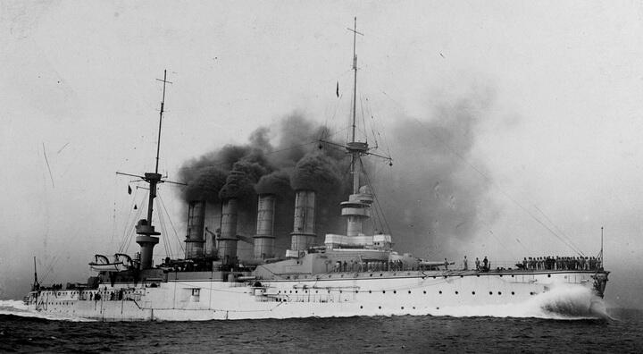 Флагман вицеадмирала М Шпее броненосный крейсер Шарнгорст После объявления - фото 5