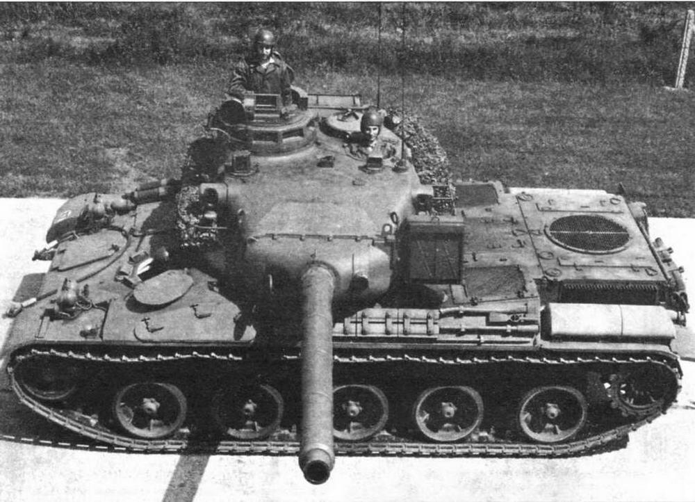 Французский основной боевой танк АМХ30 В 1950е годы развернулась дискуссия о - фото 1