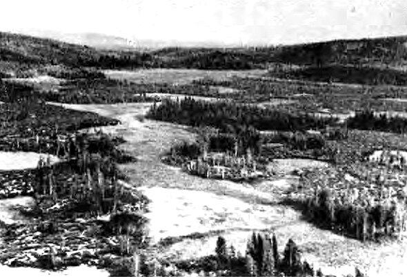 Общий вид Северного болота Изба на заимке в которой жил и работал в 30х - фото 28