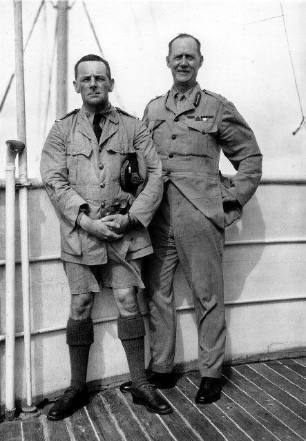 Left Commodore David Norris Right General Lionel Dunsterville The British - фото 6