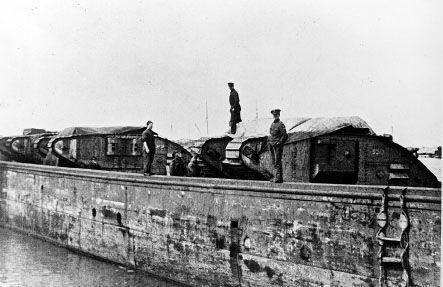 Tanks being delivered on the docks at Novorossisk To support the British Army - фото 11