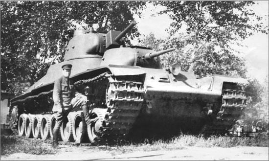 The T100 heavy tank served as the base chassis for development of the first - фото 6