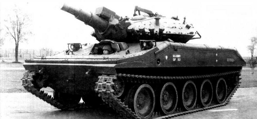 Серийный танк М551 Шеридан Орудие было стабилизировано в двух плоскостях - фото 9