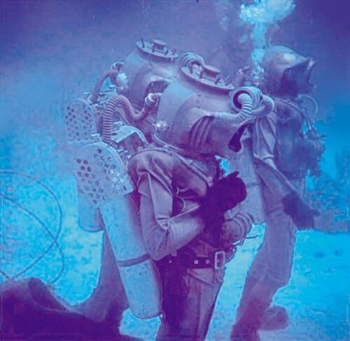 20 000 лье под водой 1954 г 2001 космическая одиссея 1968 г Дверь - фото 31