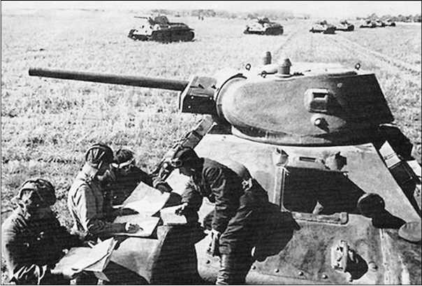 Советские танки в Северном Крыму Осень 1941 г Немецкие солдаты на - фото 6
