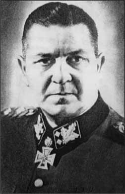 Теодор Эйке создатель и начальник системы концлагерей в довоенной Германии К - фото 1